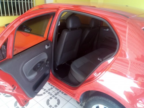 Foto do veículo VW - VolksWagen Gol (novo) 1.0 Mi Total Flex 8V 4p 2010/2010 ID: 85465