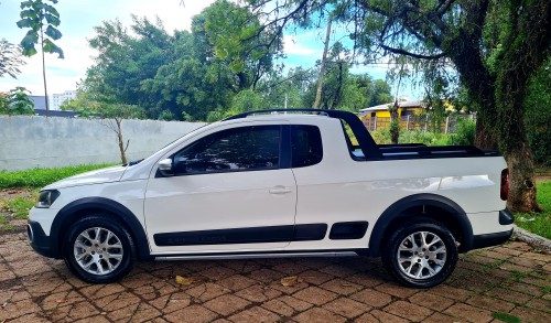 Foto do veículo VW - VolksWagen Saveiro CROSS 1.6 Mi Total Flex 8V CE 2015/2015 ID: 87166