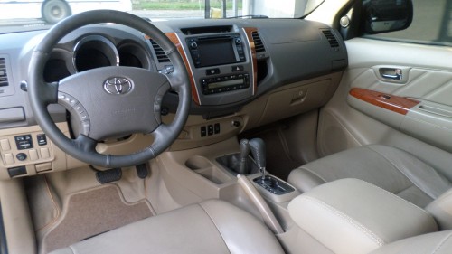Foto do veículo Toyota Hilux SW4 SRV D4-D 4x4 3.0 TDI Dies. Aut 2011/2011 ID: 87530