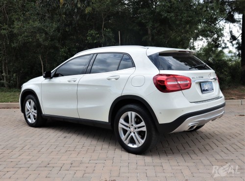 Foto do veículo Mercedes-Benz GLA 200 Enduro 1.6 TB 16V Flex Aut. 2017/2017 ID: 88037