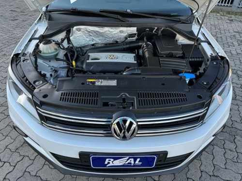 Foto do veículo VW - VolksWagen TIGUAN 2.0 TSI 16V 200cv Tiptronic 5p 2015/2014 ID: 88239