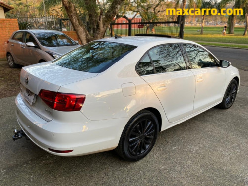 Foto do veículo VW - VolksWagen JETTA Highline 2.0 TSI 16V 4p Tiptronic 2017/2017 ID: 89138