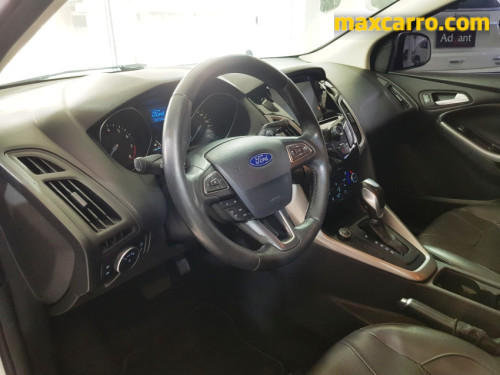 Foto do veículo Ford Focus 2.0 16V/SE/SE Plus Flex 5p Aut. 2016/2015 ID: 89166