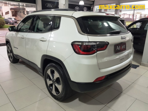 Foto do veículo Jeep COMPASS LONGITUDE 2.0 4x2 Flex 16V Aut. 2017/2016 ID: 89197