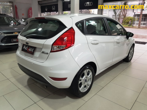 Foto do veículo Ford Fiesta 1.6 16V Flex Aut. 5p 2015/2014 ID: 89267