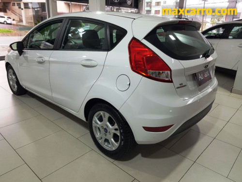 Foto do veículo Ford Fiesta 1.6 16V Flex Aut. 5p 2015/2014 ID: 89267