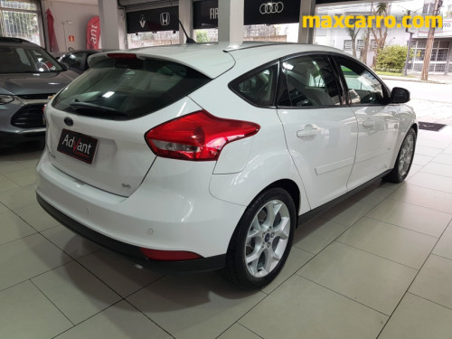 Foto do veículo Ford Focus 2.0 16V/SE/SE Plus Flex 5p Aut. 2017/2016 ID: 89269