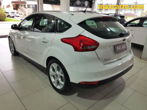 Foto do veículo Ford Focus 2.0 16V/SE/SE Plus Flex 5p Aut. 2017/2016 ID: 89269