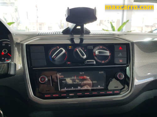 Foto do veículo VW - VolksWagen up! cross 1.0 TSI Total Flex 12V 5p 2018/2017 ID: 89298