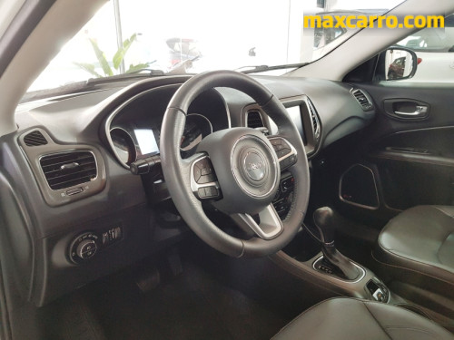 Foto do veículo Jeep COMPASS LONGITUDE 2.0 4x2 Flex 16V Aut. 2017/2017 ID: 89305