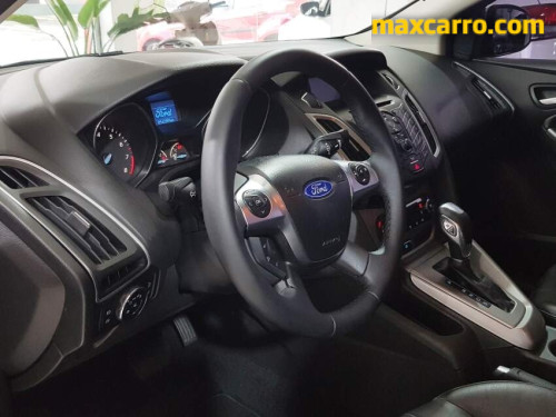 Foto do veículo Ford Focus 2.0 16V/SE/SE Plus Flex 5p Aut. 2014/2013 ID: 89369