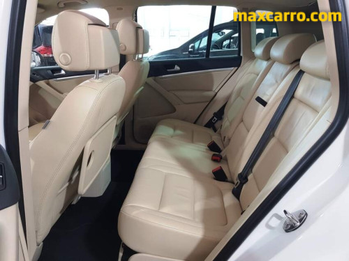 Foto do veículo VW - VolksWagen TIGUAN 2.0 TSI 16V 200cv Tiptronic 5p 2014/2013 ID: 89409