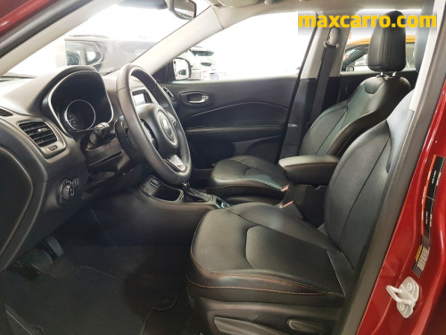 Foto do veículo Jeep COMPASS LONGITUDE 2.0 4x2 Flex 16V Aut. 2018/2017 ID: 89441
