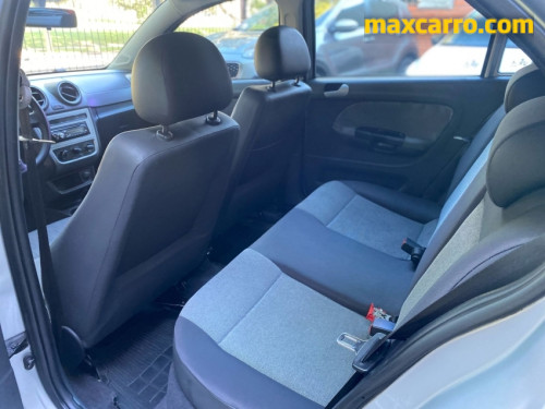 Foto do veículo VW - VolksWagen Gol Trendline 1.6 T.Flex 8V 5p 2013/2013 ID: 89473