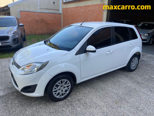 Ford Fiesta SE 1.6 16V Flex 5p Ford Fiesta SE 1.6 16V Flex 5p 2014/2014