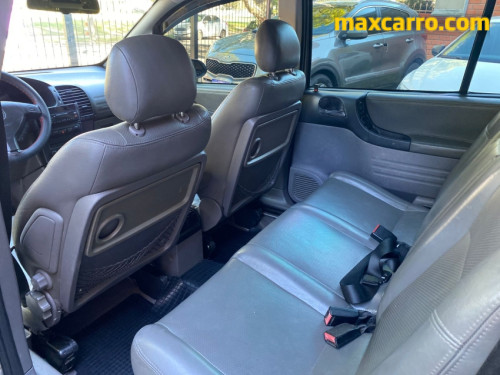 Foto do veículo GM - Chevrolet Zafira Elite 2.0 MPFI 16v 136cv 5p 2005/2005 ID: 89487