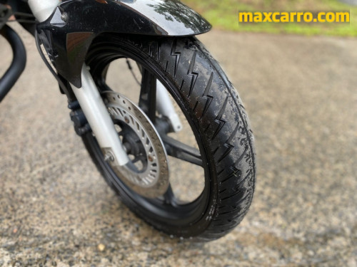 Foto do veículo HONDA CB 300R/ 300R FLEX 2011/2011 ID: 89494