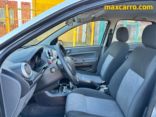Foto do veículo Ford Fiesta 1.6 Se Sedan 8v Flex 4p Manual 2014/2013 ID: 89508
