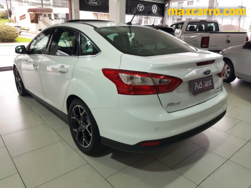 Foto do veículo Ford Focus Fastback TIT./T.PLUS 2.0 Flex Aut. 2015/2015 ID: 89542