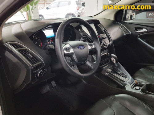 Foto do veículo Ford Focus Fastback TIT./T.PLUS 2.0 Flex Aut. 2015/2015 ID: 89542