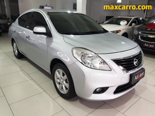 Foto do veículo Nissan VERSA SL 1.6 16V FlexStart 4p Mec. 2014/2013 ID: 89546