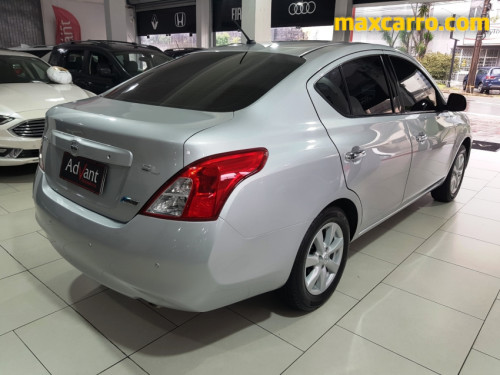 Foto do veículo Nissan VERSA SL 1.6 16V FlexStart 4p Mec. 2014/2013 ID: 89546