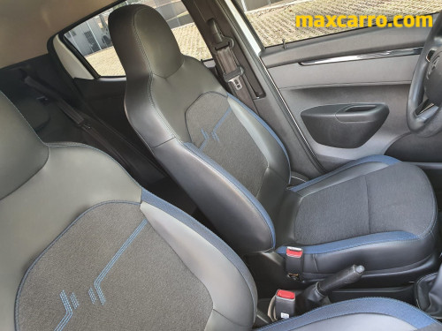 Foto do veículo Renault KWID Intense (Elétrico)  2023/2022 ID: 89573