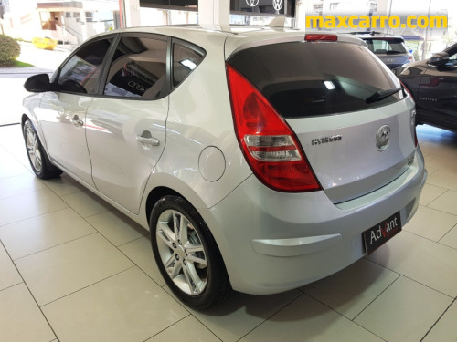 Foto do veículo Hyundai i30 2.0 16V 145cv 5p Mec. 2012/2011 ID: 89605