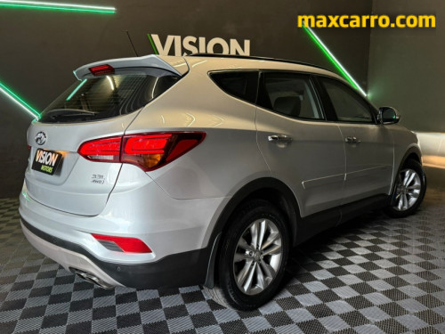 Foto do veículo Hyundai Santa Fe/GLS 3.3 V6 4X4 Tiptronic 2016/2015 ID: 89610