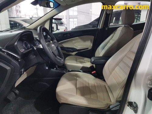 Foto do veículo Ford EcoSport TITANIUM 1.5 12V Flex 5p Aut. 2020/2020 ID: 89614