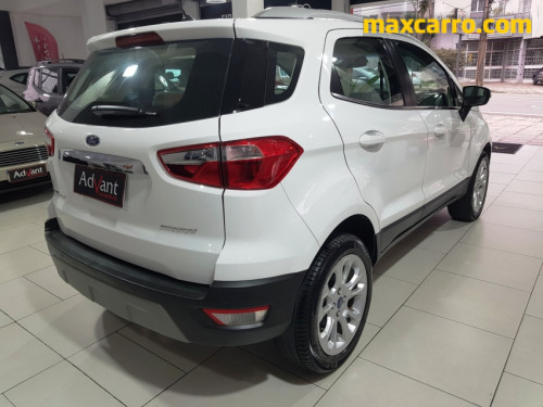 Foto do veículo Ford EcoSport TITANIUM 1.5 12V Flex 5p Aut. 2020/2020 ID: 89614