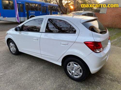 Foto do veículo GM - Chevrolet ONIX HATCH LT 1.0 12V Flex 5p Mec. 2016/2016 ID: 89619