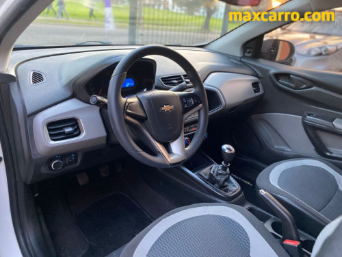 Foto do veículo GM - Chevrolet ONIX HATCH LT 1.0 12V Flex 5p Mec. 2016/2016 ID: 89619