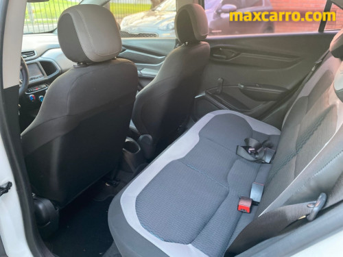 Foto do veículo GM - Chevrolet ONIX HATCH LT 1.0 12V Flex 5p Mec. 2016/2016 ID: 89619