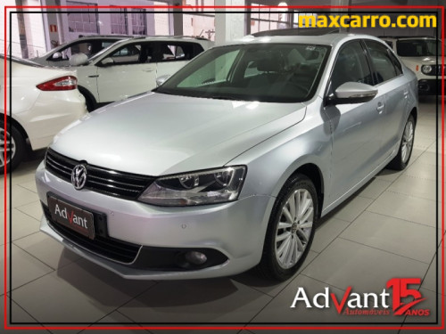 VW - VolksWagen JETTA Highline 2.0 TSI 16V 4p Tiptronic VW - VolksWagen JETTA Highline 2.0 TSI 16V 4p Tiptronic 2013/2012