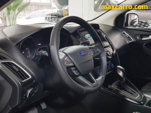 Foto do veículo Ford Focus TITA/TITA Plus 2.0  Flex 5p Aut. 2018/2017 ID: 89632