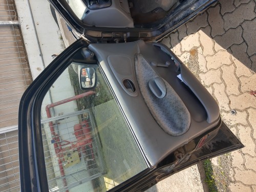Foto do veículo Ford Escort GL 1.6 MPI 2001/2000 ID: 84664