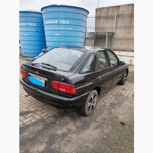 Foto do veículo Ford Escort GL 1.6 MPI 2001/2000 ID: 84664