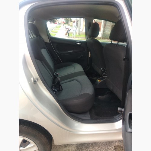 Foto do veículo PEUGEOT 207 XR 1.4 Flex 8V 5p 2012/2012 ID: 84721