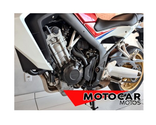 Foto do veículo HONDA CB 650F 2017/2017 ID: 85114