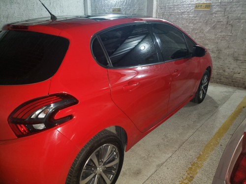 Foto do veículo Peugeot 208 Griffe 1.6 Flex 16V 5p Aut. 2019/2018 ID: 85570
