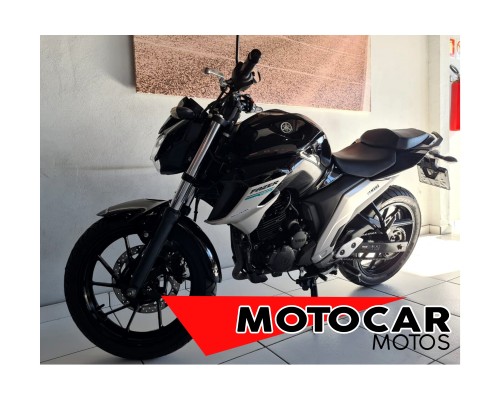 Foto do veículo YAMAHA YS 250 FAZER/ FAZER L. EDITION /BLUEFLEX 2018/2017 ID: 85592