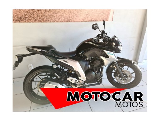 Foto do veículo YAMAHA YS 250 FAZER/ FAZER L. EDITION /BLUEFLEX 2018/2017 ID: 85592