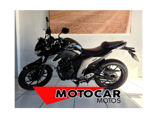 Foto do veículo YAMAHA YS 250 FAZER/ FAZER L. EDITION /BLUEFLEX 2018/2017 ID: 85592