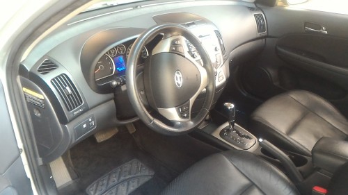 Foto do veículo Hyundai i30cw 2.0 16V 145cv Aut. 5p 2011/2010 ID: 85710