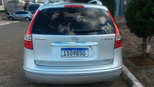 Foto do veículo Hyundai i30cw 2.0 16V 145cv Aut. 5p 2011/2010 ID: 85710