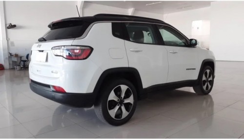 Foto do veículo Jeep COMPASS LONGITUDE 2.0 4x2 Flex 16V Aut. 2018/2017 ID: 85727