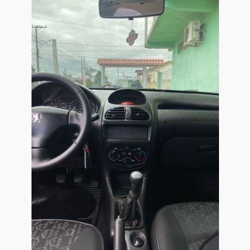 Foto do veículo Peugeot 206 Presence 1.4/ 1.4 Flex 8V 5p 2008/2008 ID: 86337