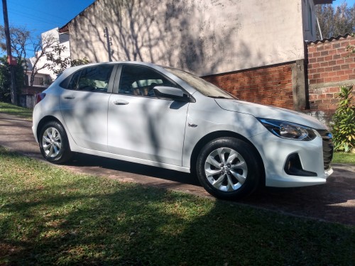 Foto do veículo GM - Chevrolet ONIX SEDAN Plus LTZ 1.0 12V TB Flex Mec. 2020/2020 ID: 86462