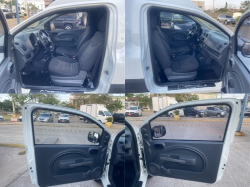 Foto do veículo Fiat Fiorino Furgão Work. HARD 1.4 Flex 8V 2p 2018/2017 ID: 86476